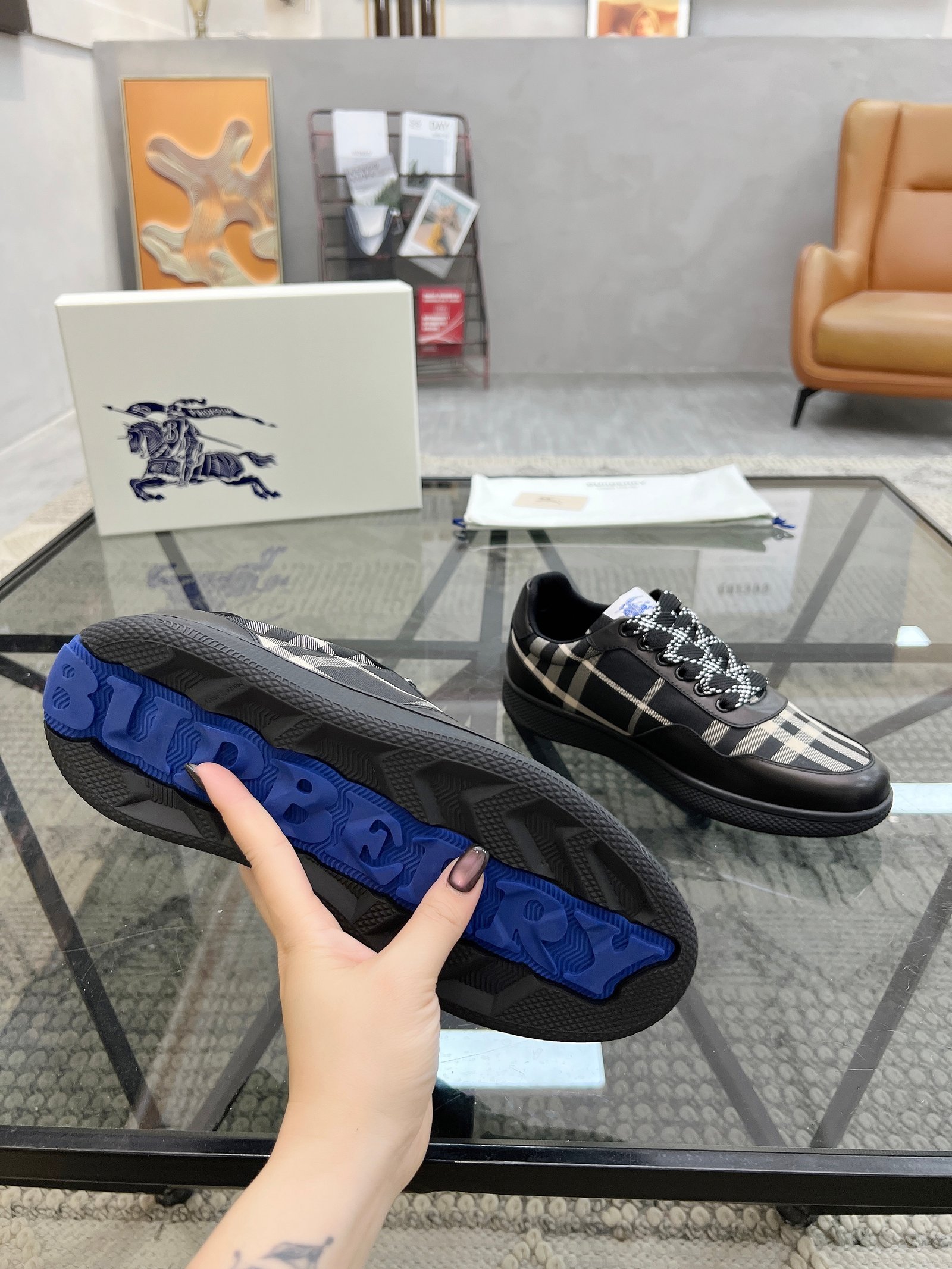 BURBERRY