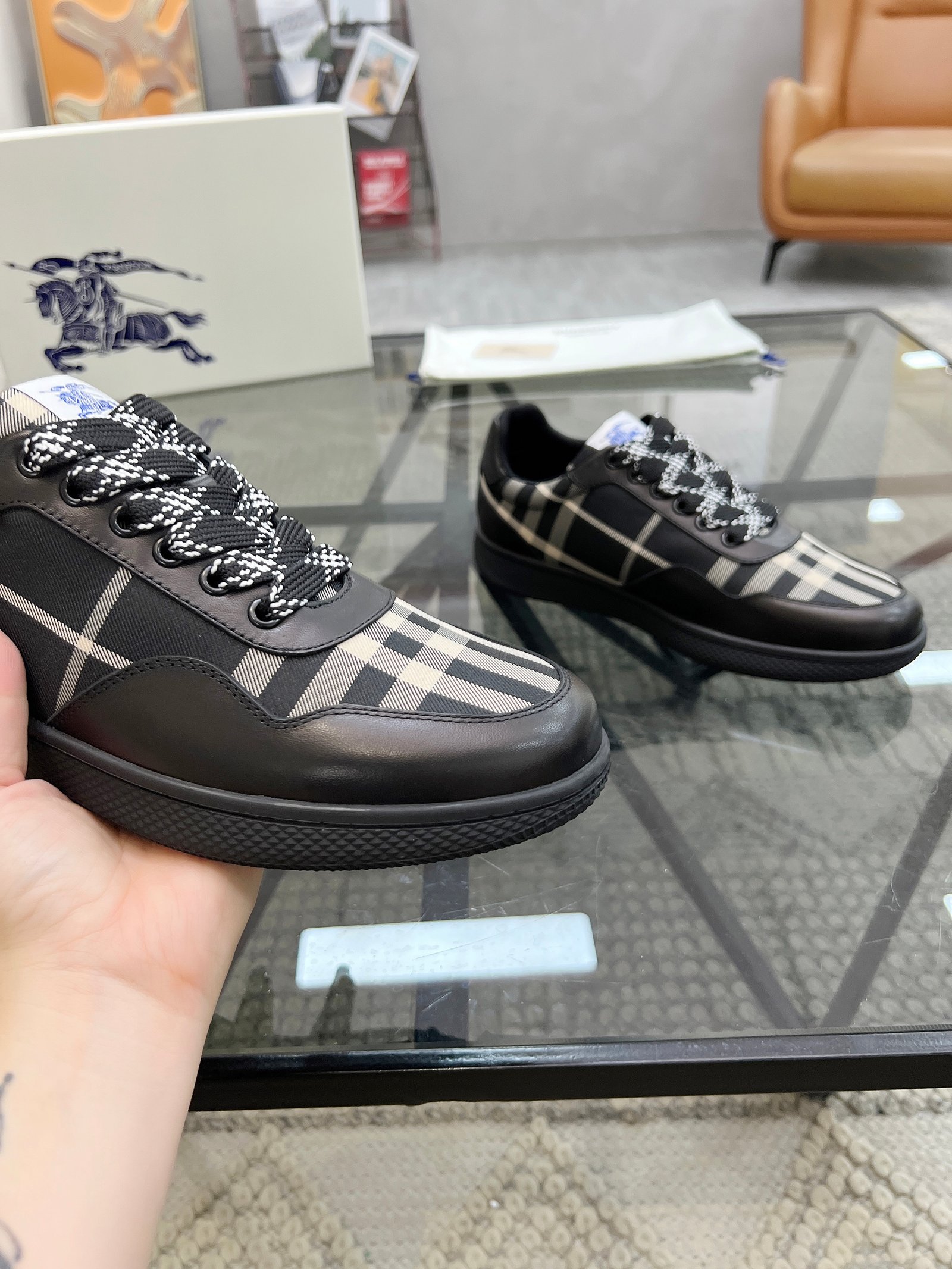 BURBERRY