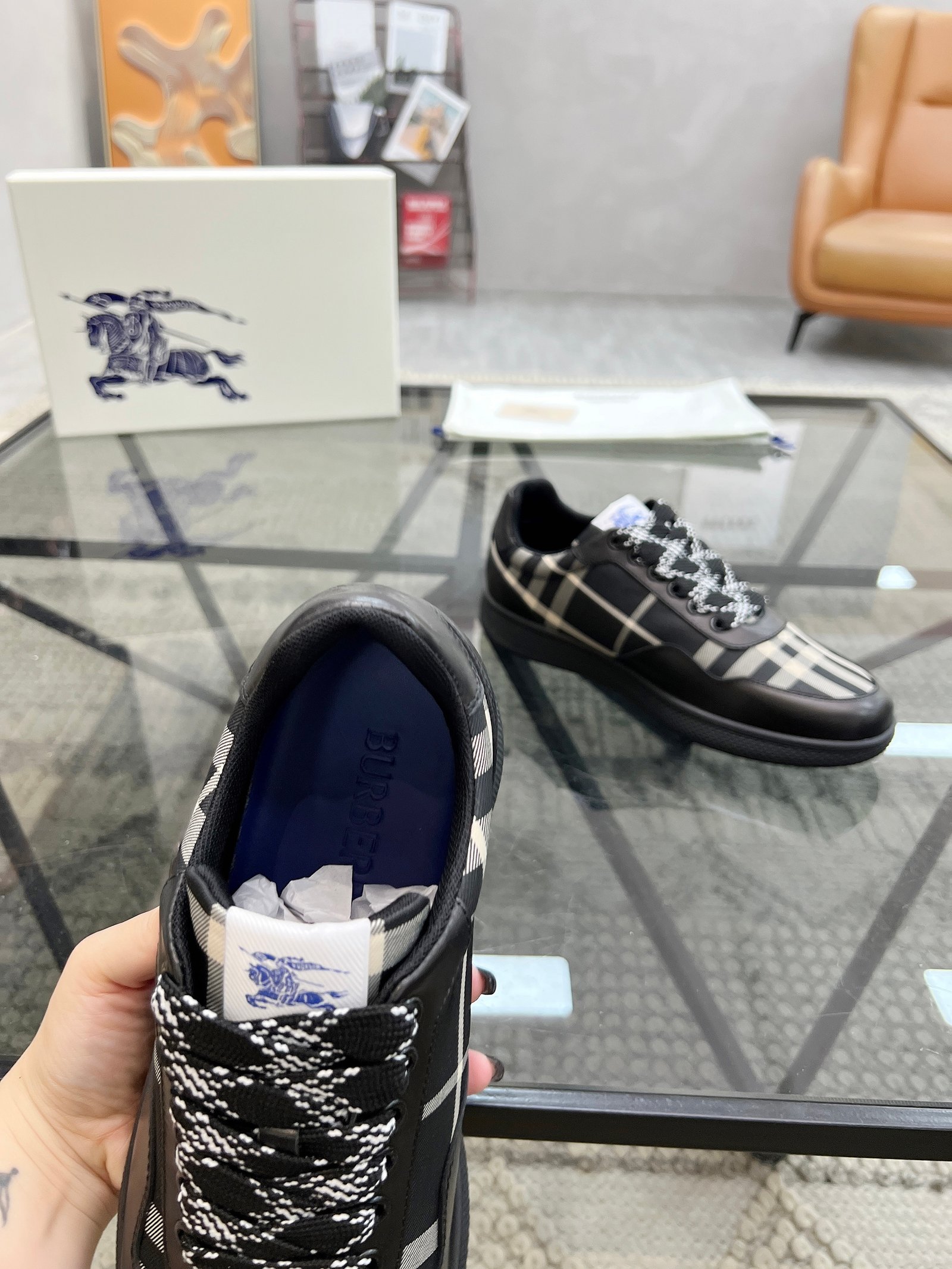 BURBERRY
