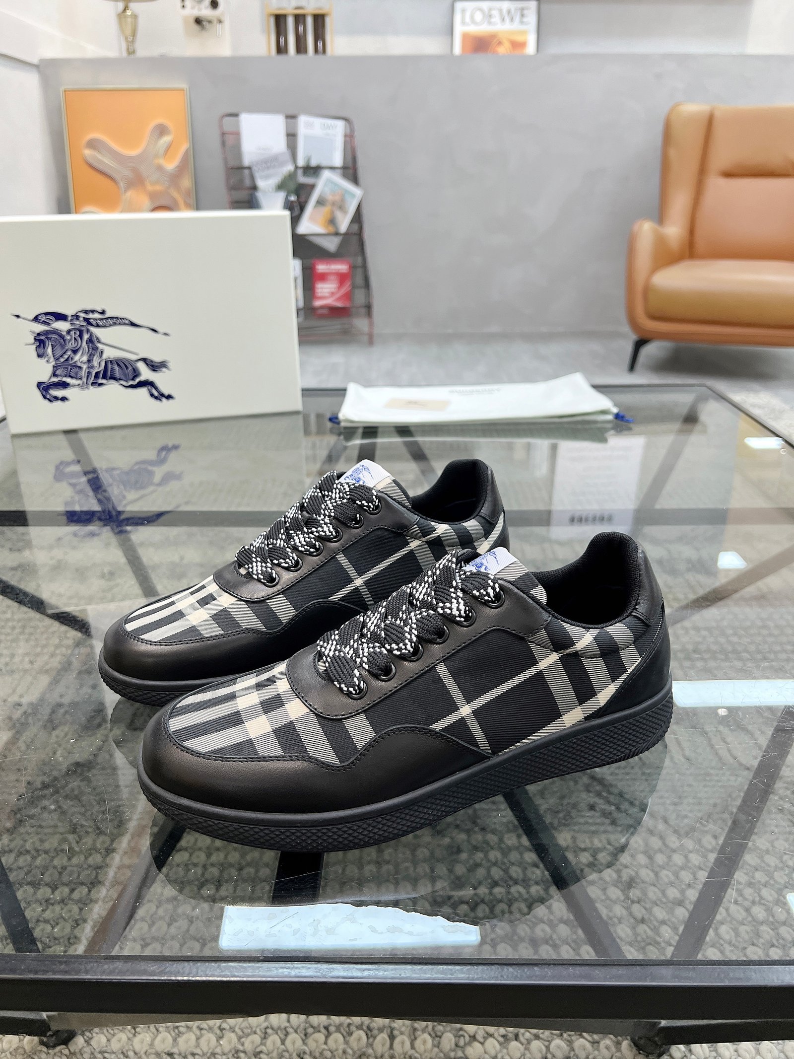 BURBERRY