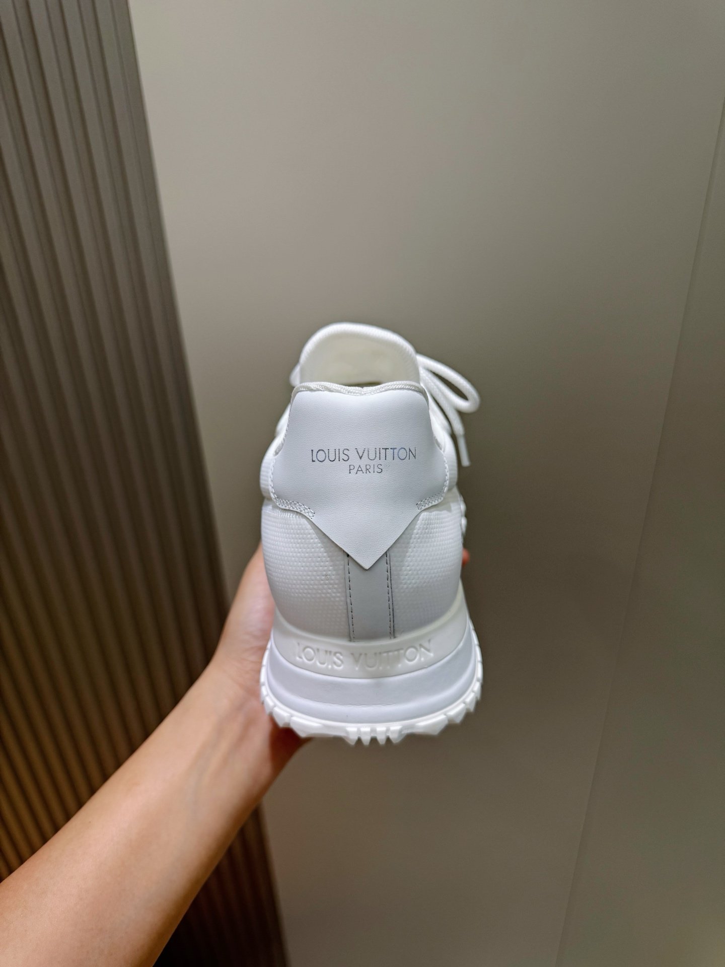LV