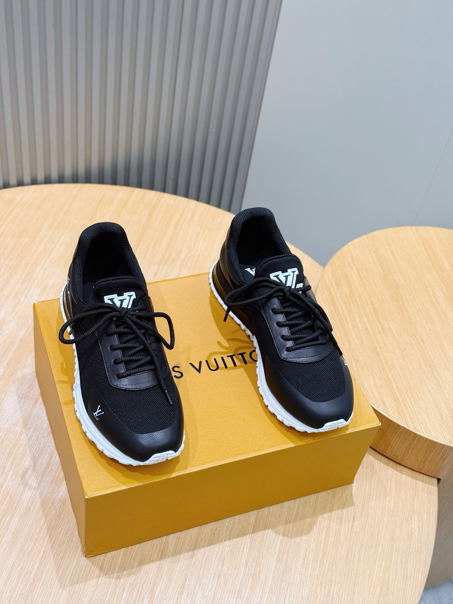 lv