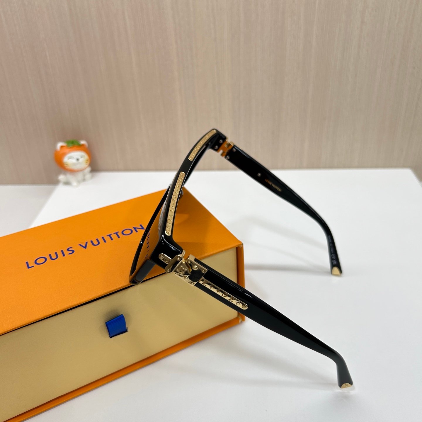 LV