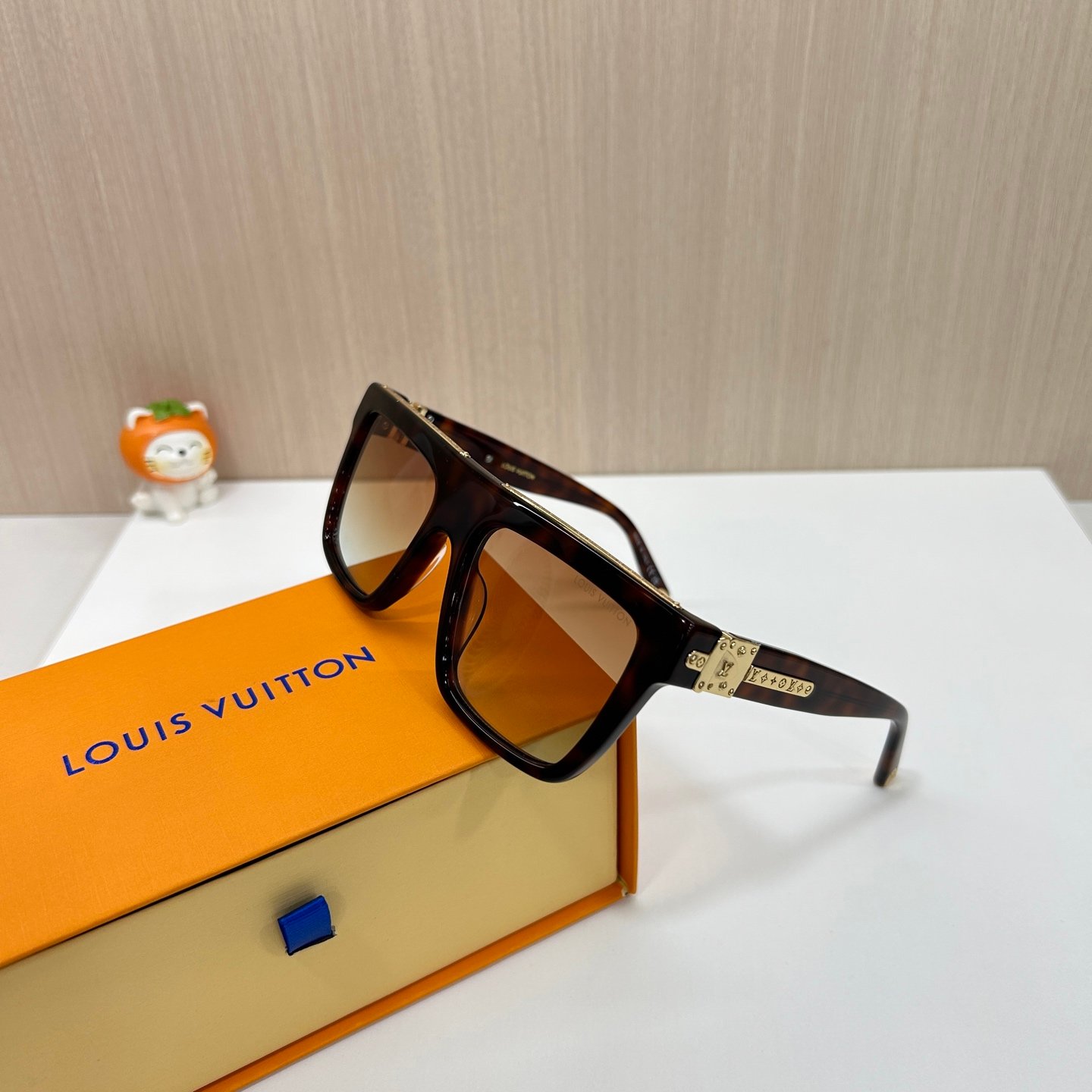 LV