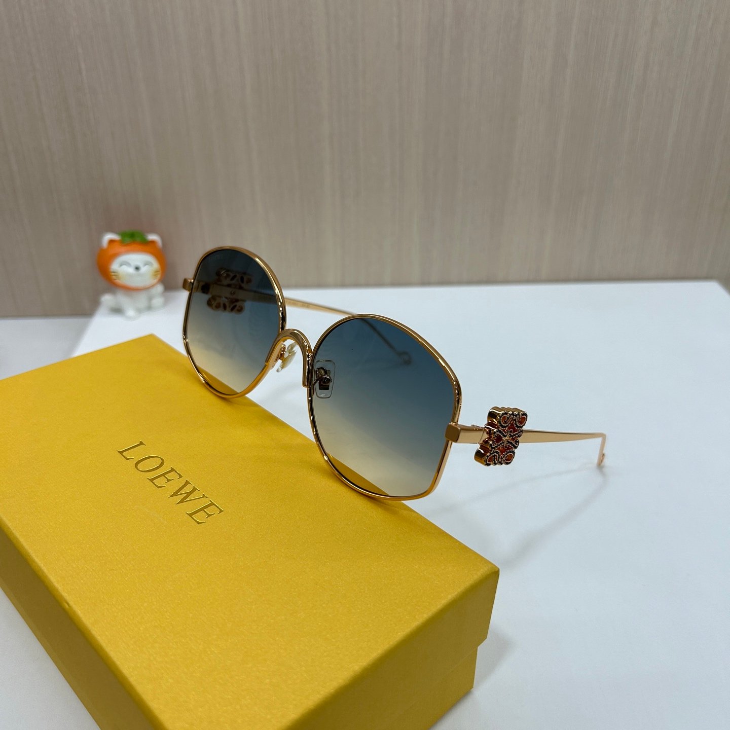 LOEWE
