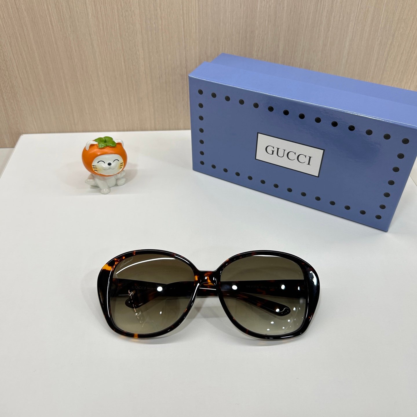 GUCCI