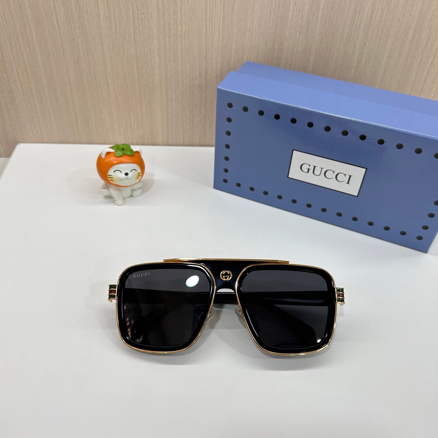 GUCCI