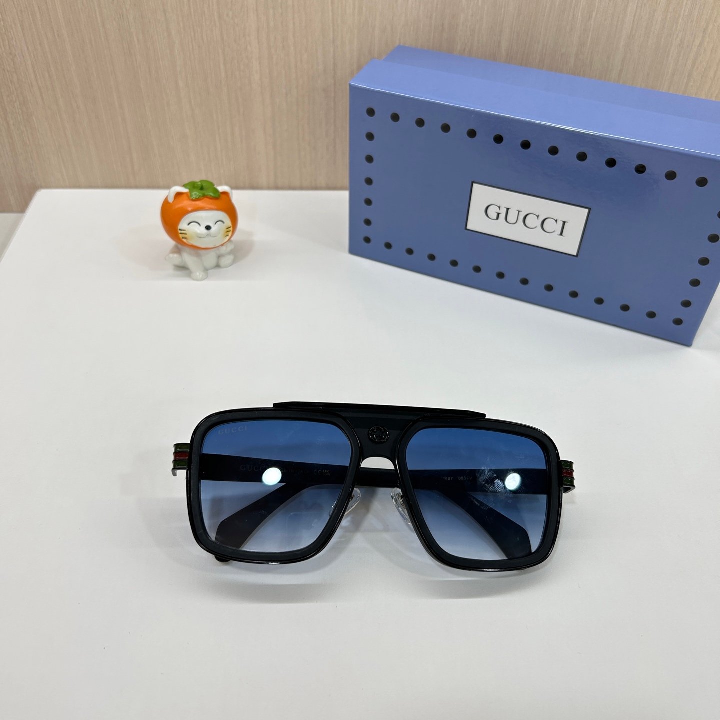 GUCCI