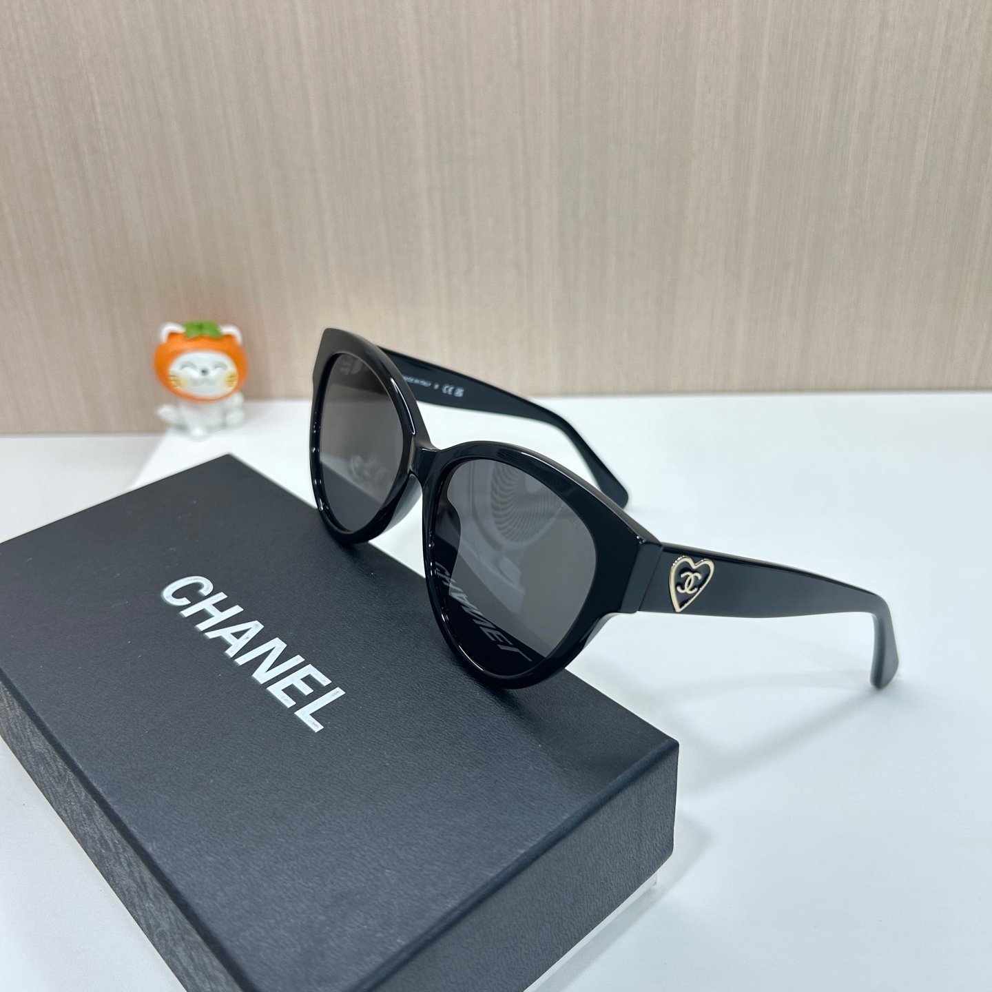 CHANEL