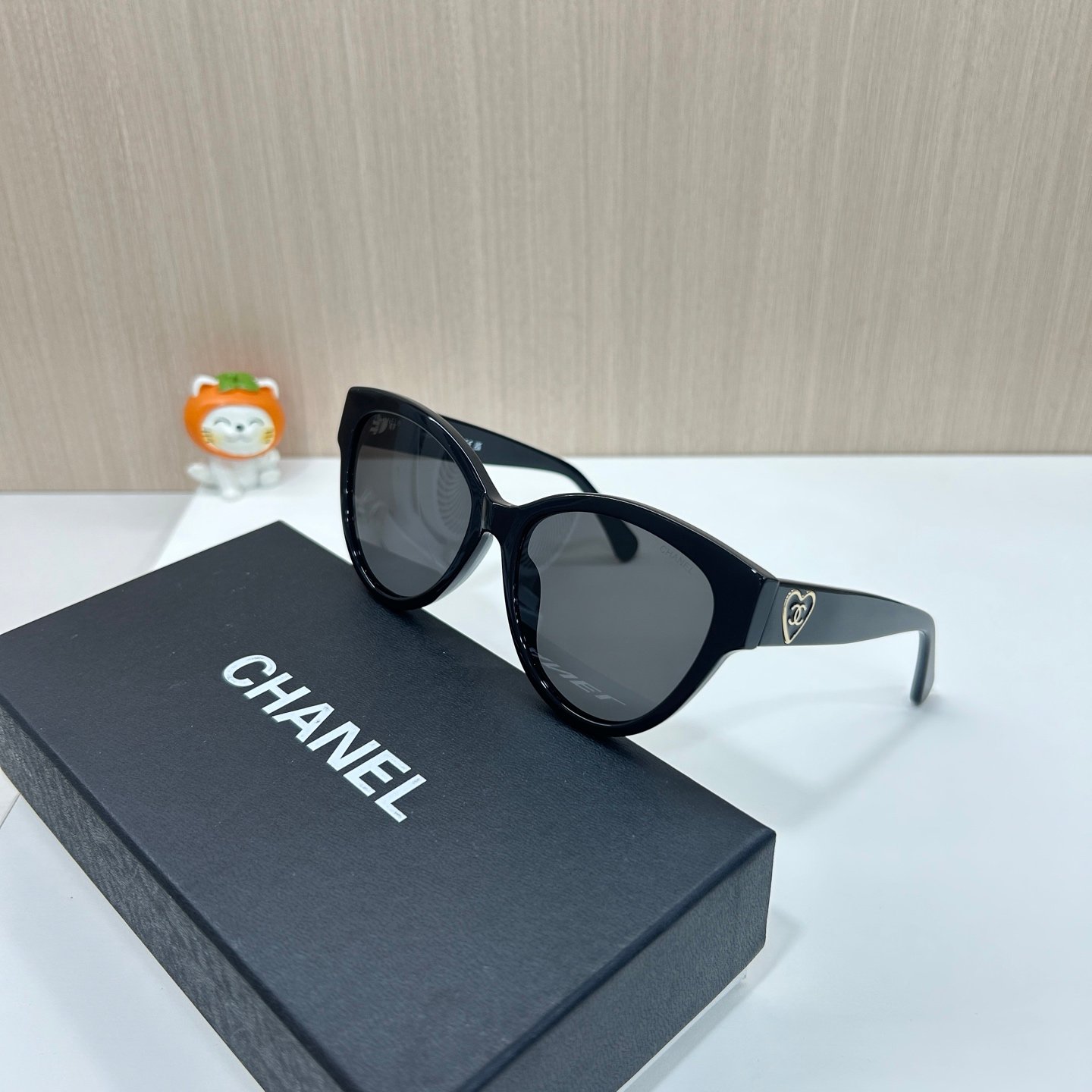 CHANEL