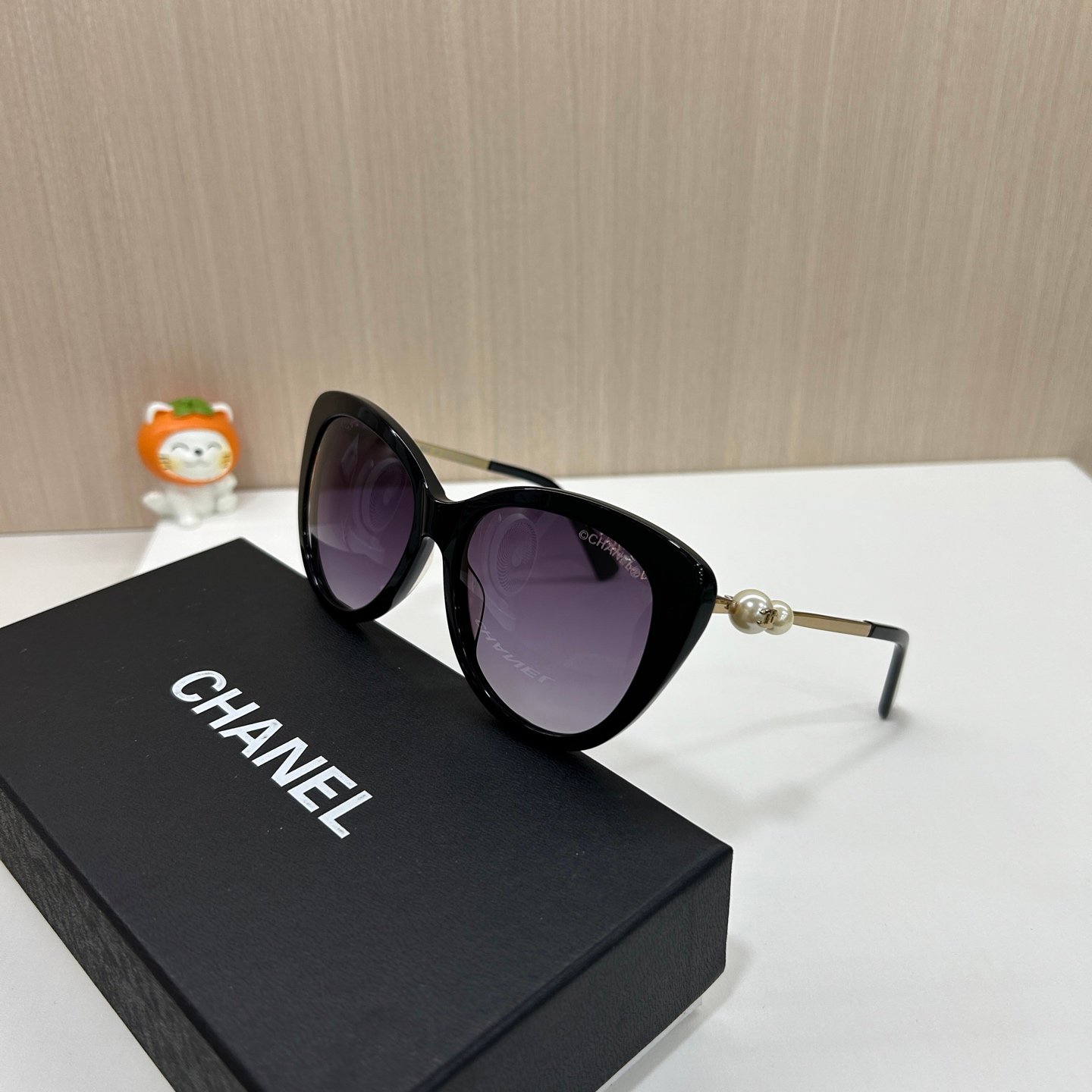 CHANEL