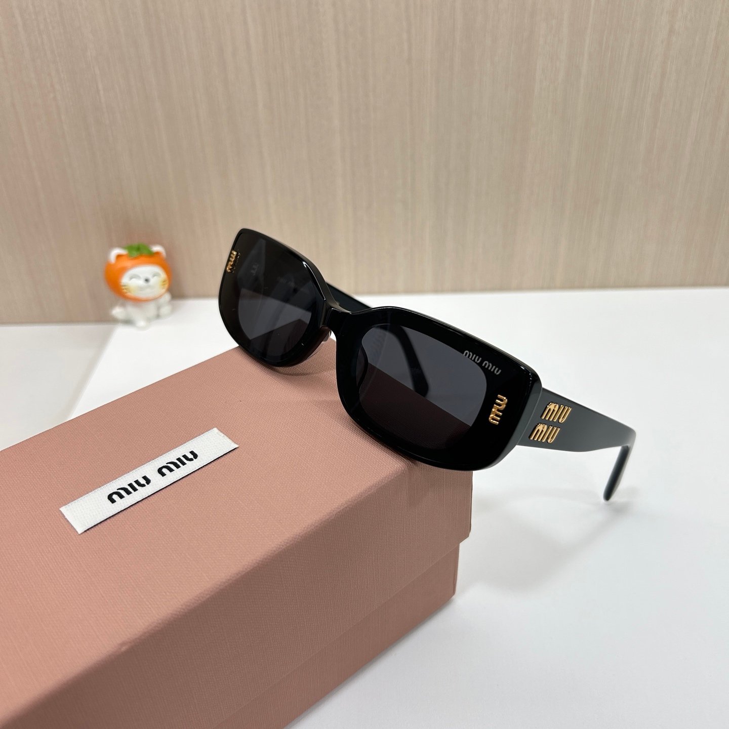 MIUMIU