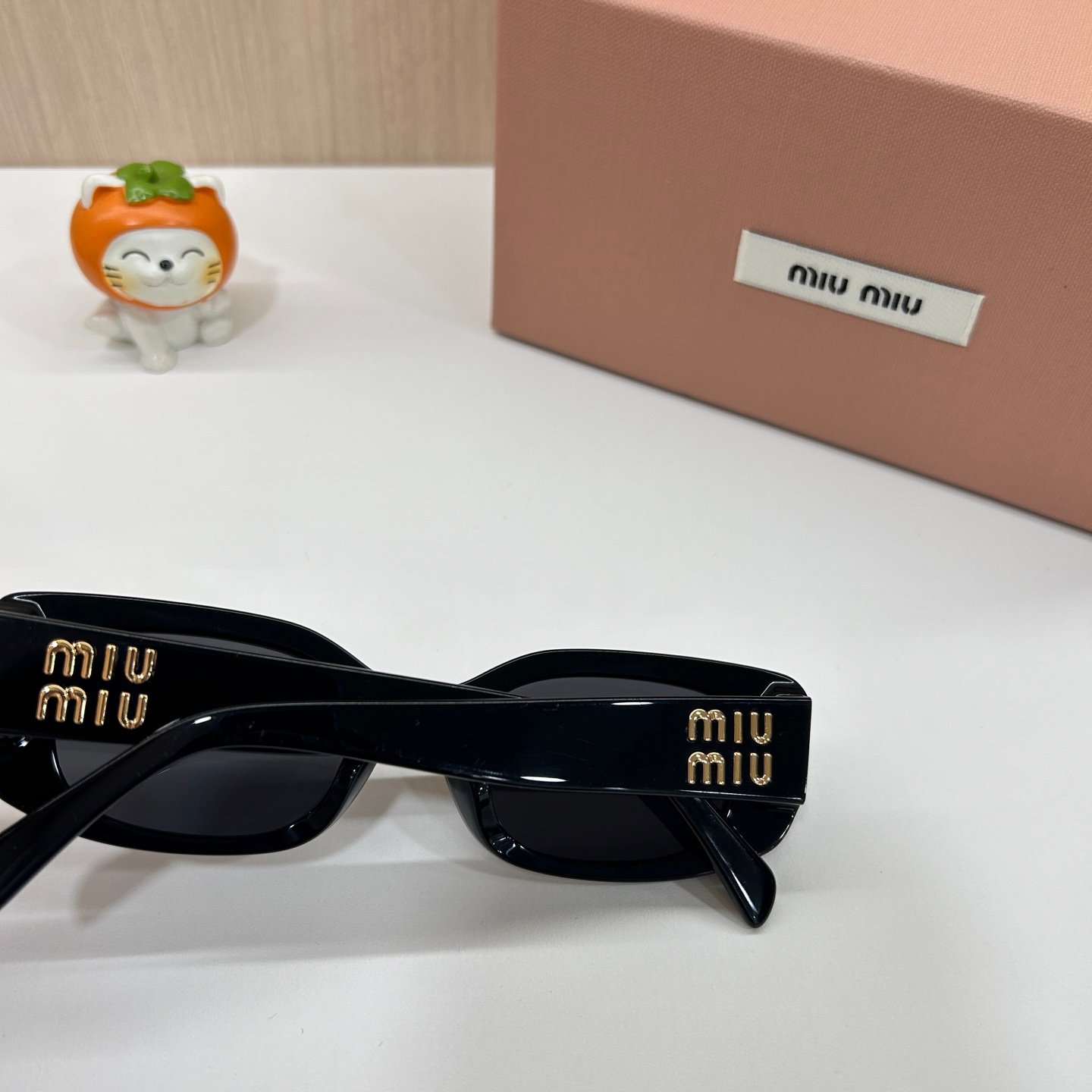MIUMIU