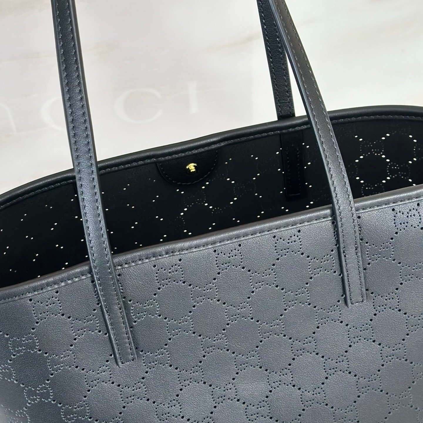GUCCI