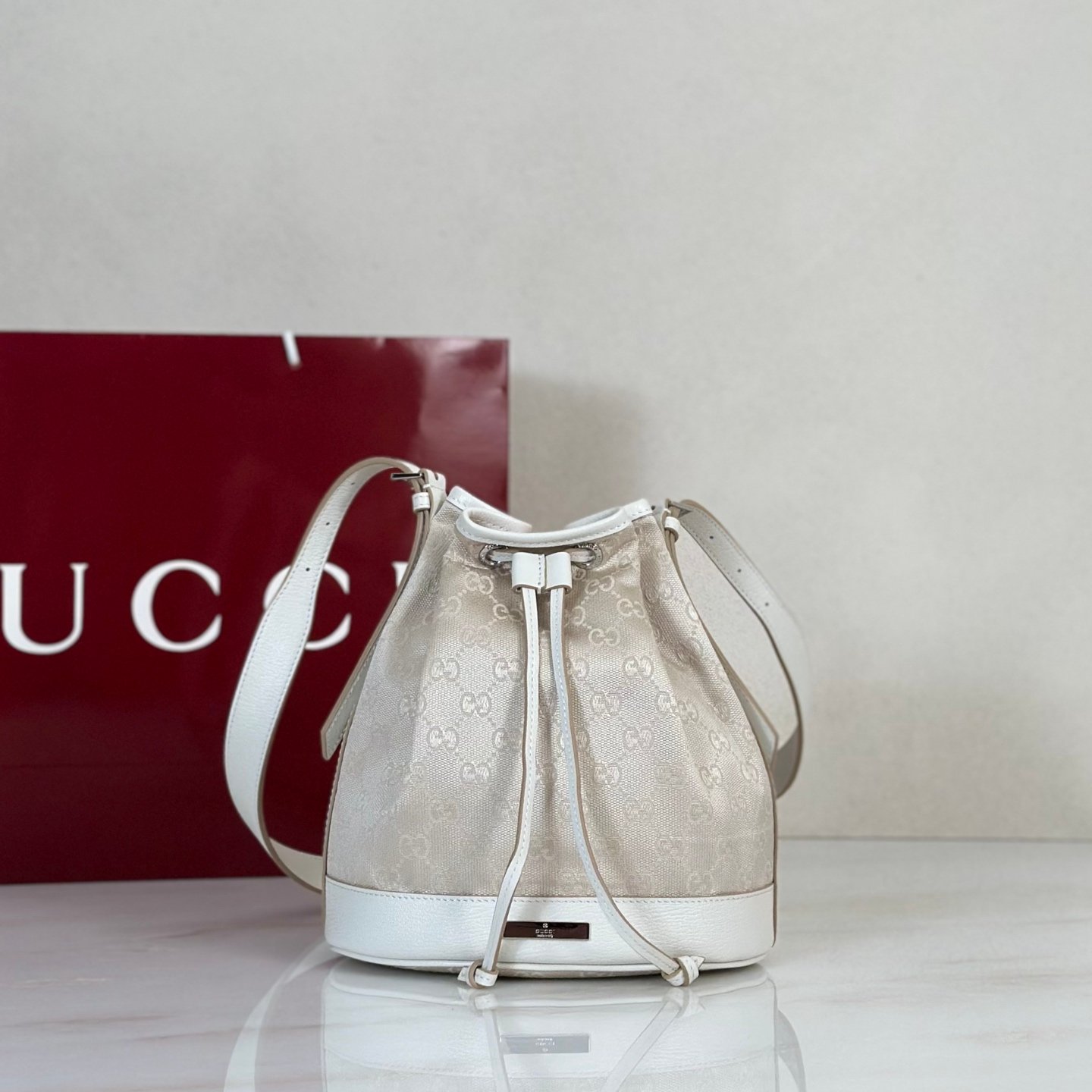 GUCCI