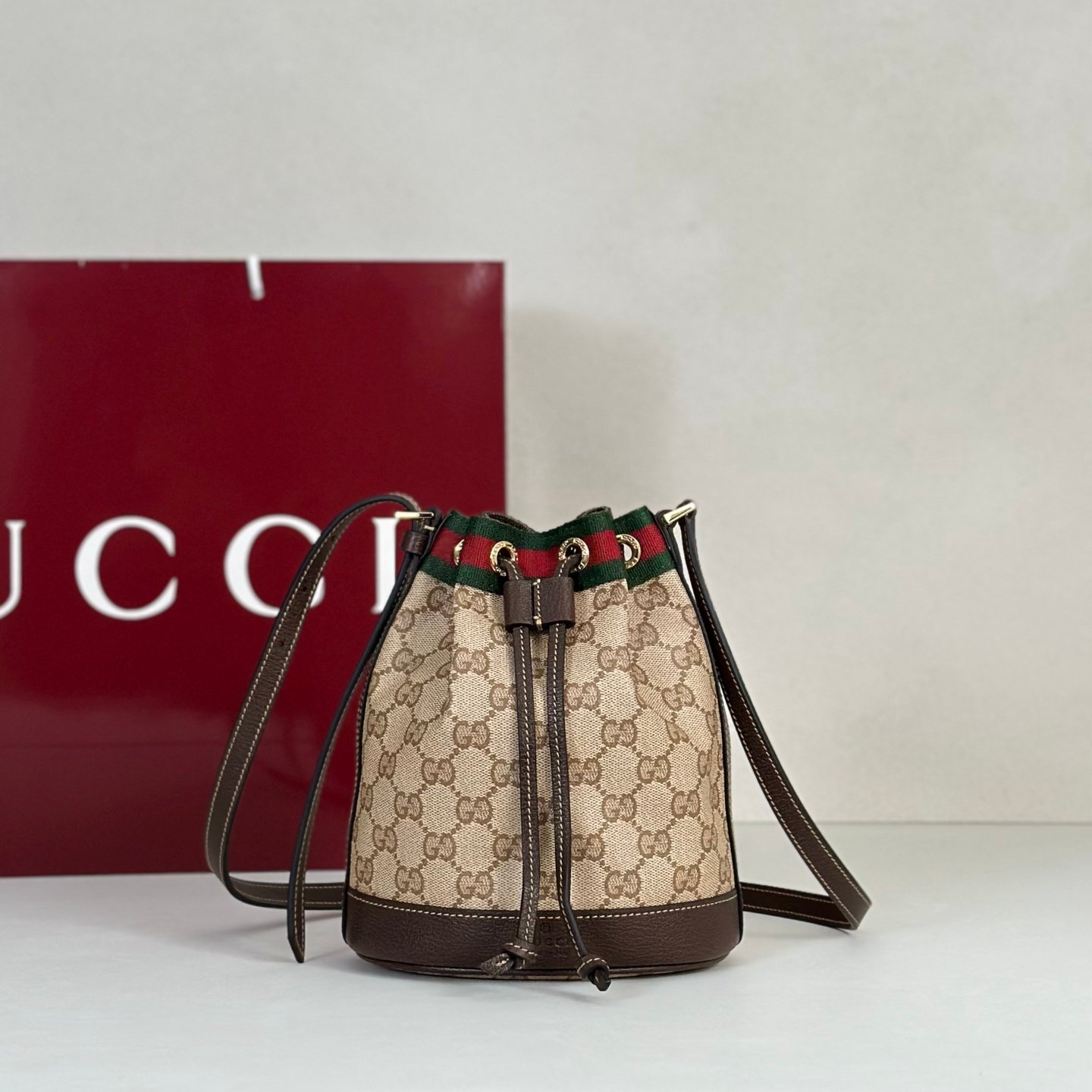 GUCCI