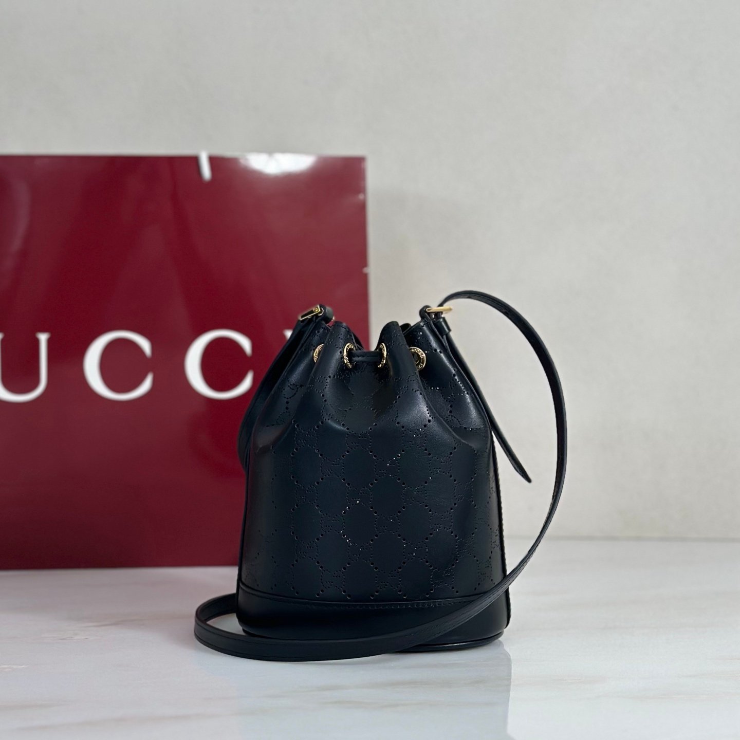 GUCCI