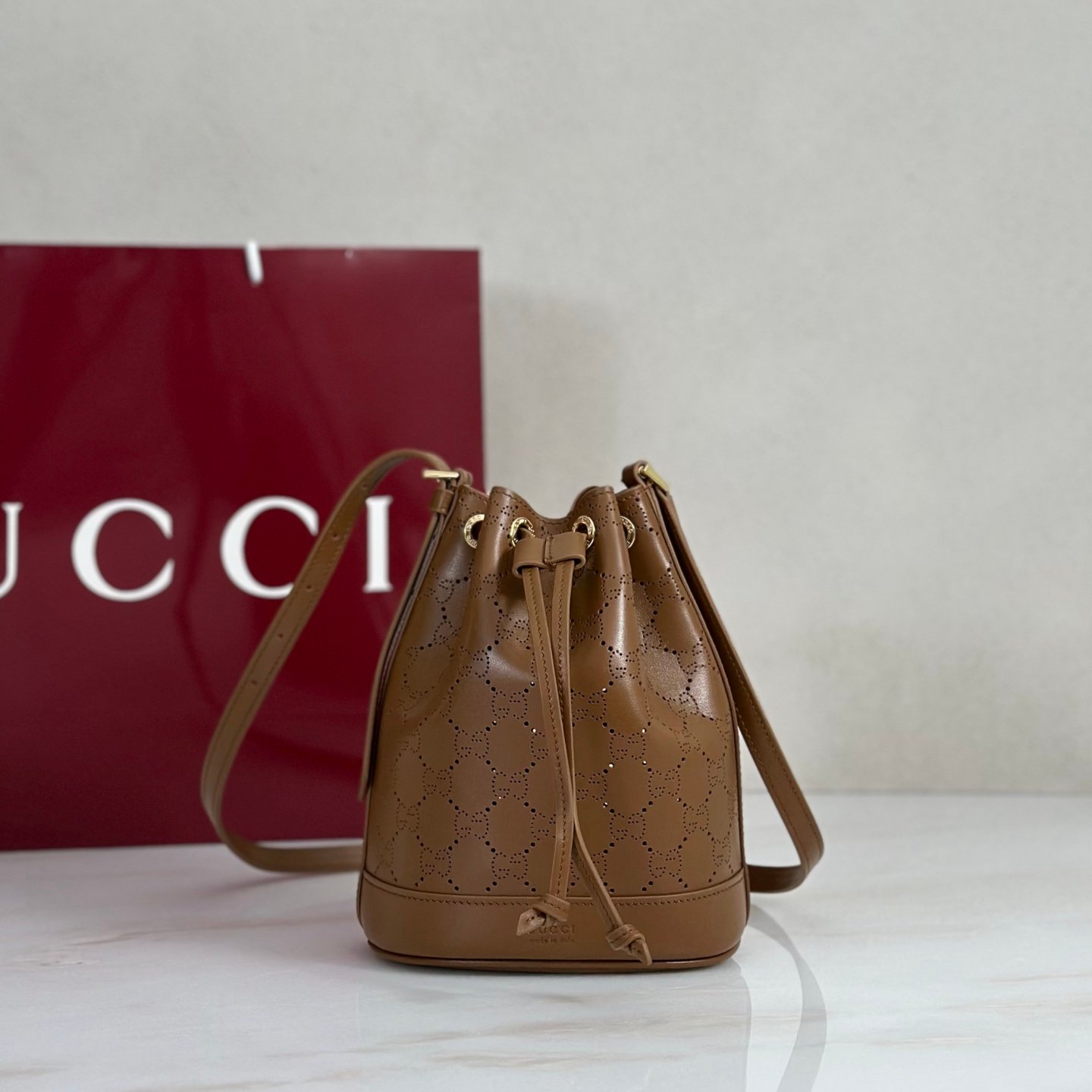 GUCCI