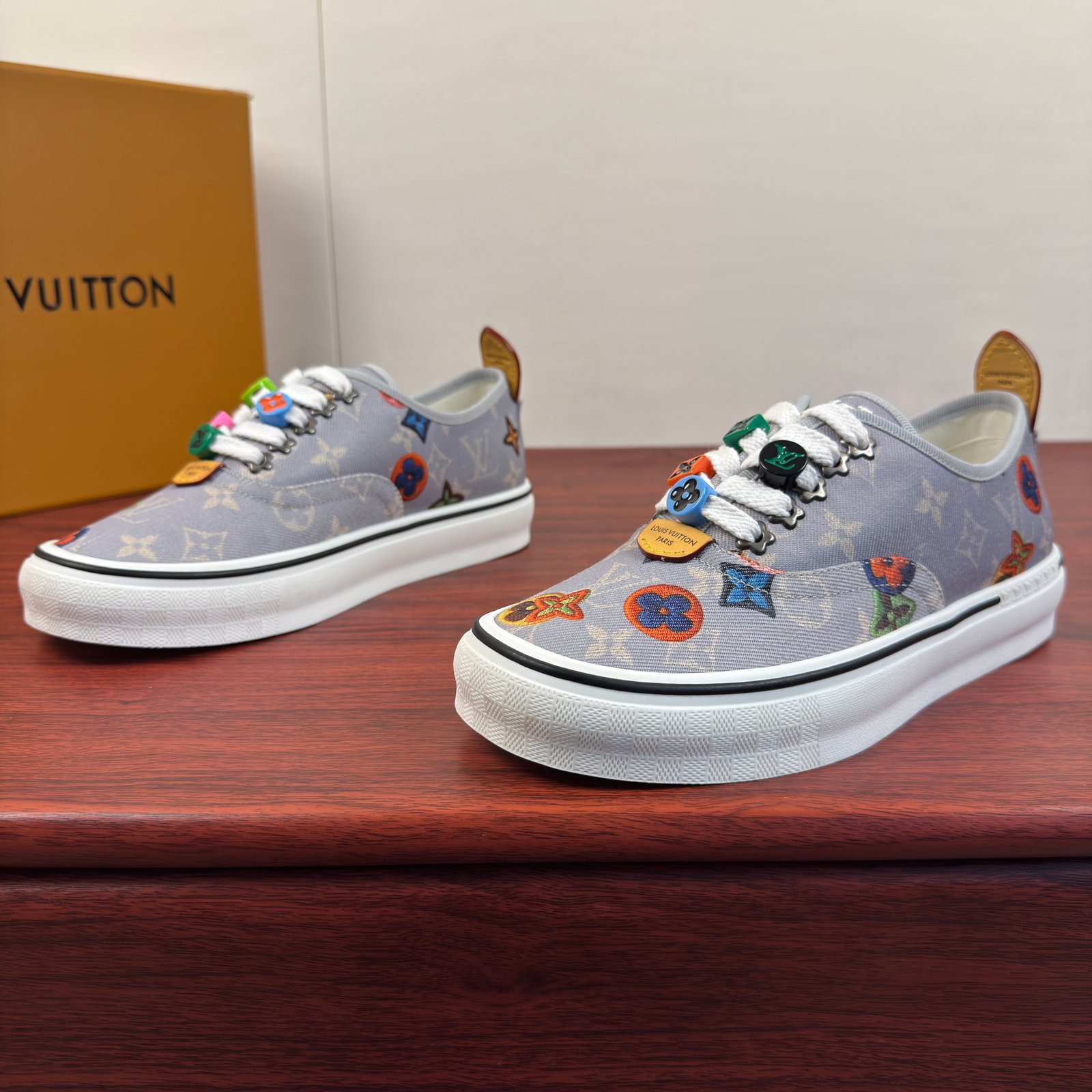 LV