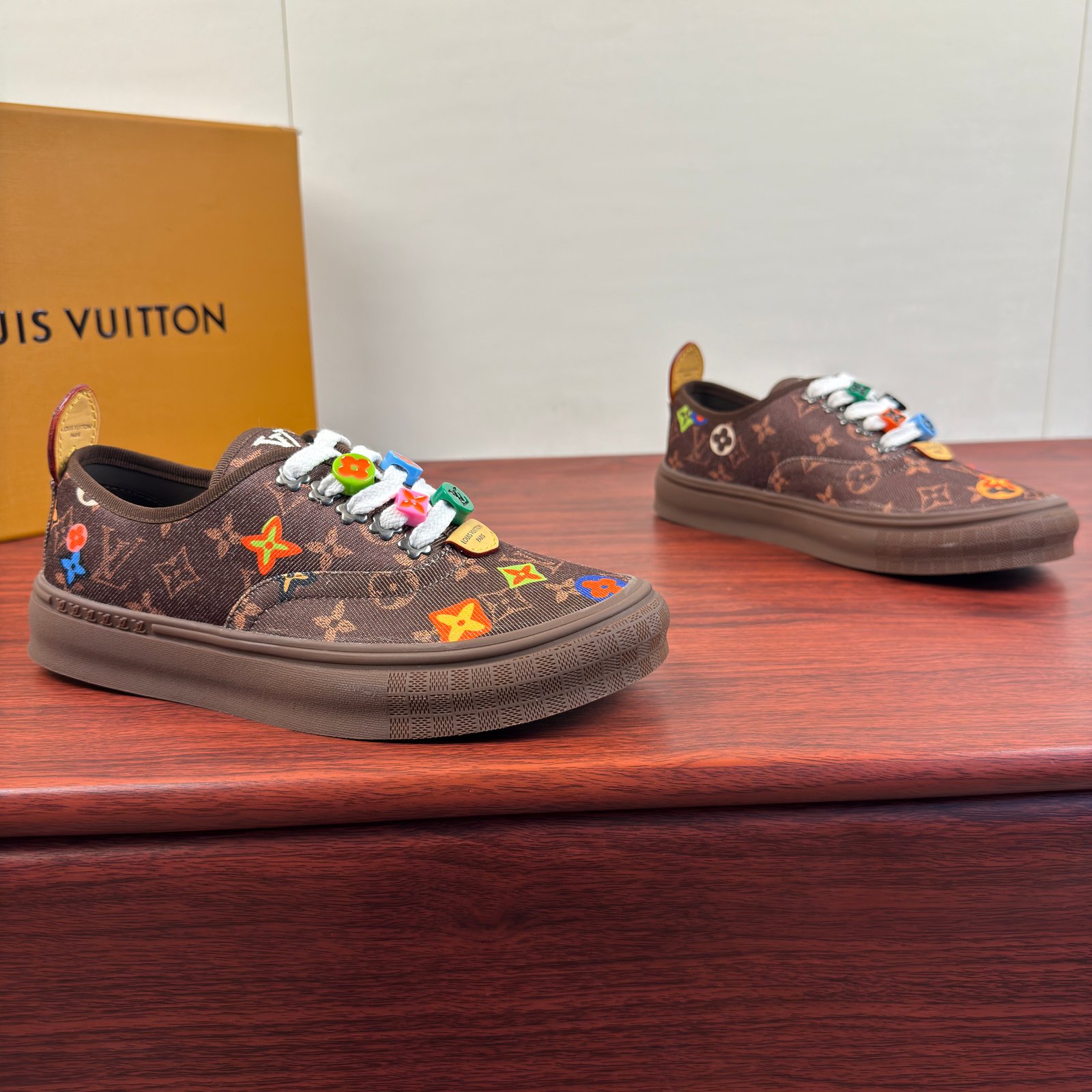 LV